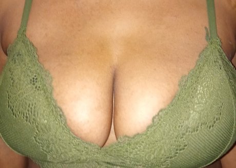 Noel Raine model free pics