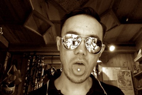 Aaron Bond exclusive pornstar archive