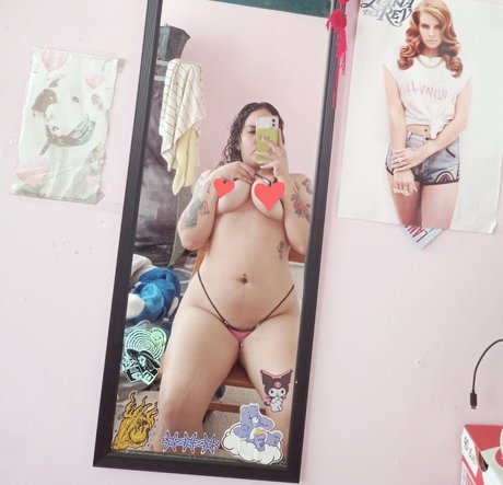 Alejandra Ximena pornstar erotic photo