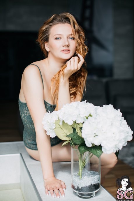 Okkatana model high quality images