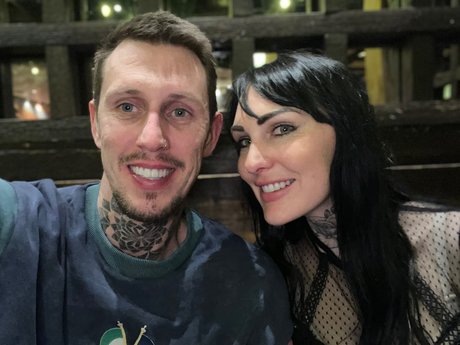 Onlyebikes pretty pornstar img