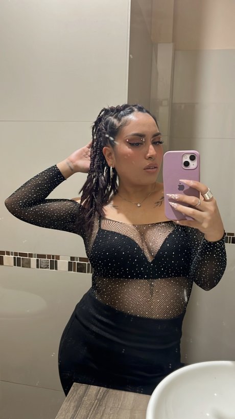 Abbye Mendoza star sex photo