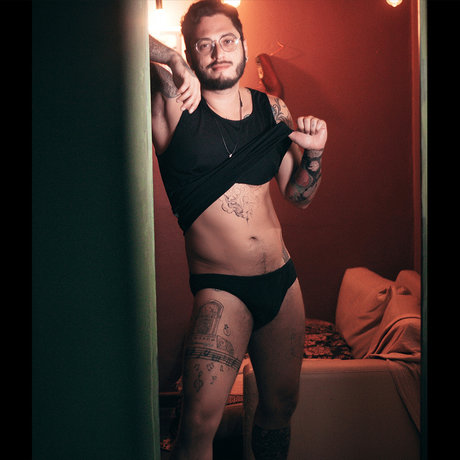 L o Ferraz high quality actress gallery