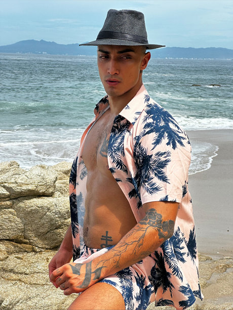 Juan pablo king naked actress pics