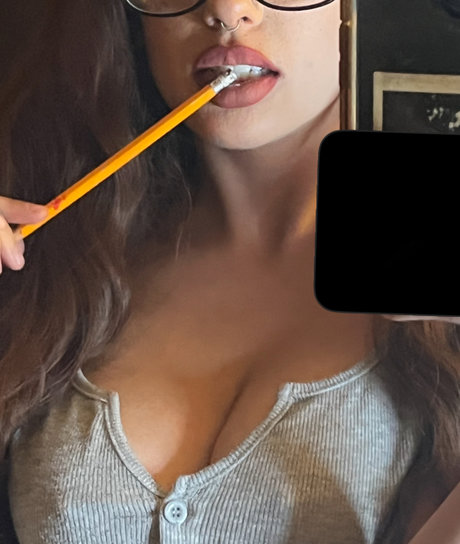 paola model pornographic pic