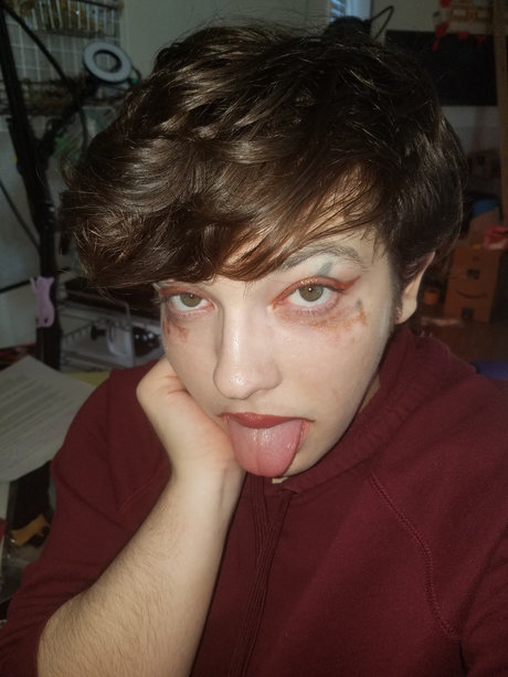 Mucca nude actress gallery