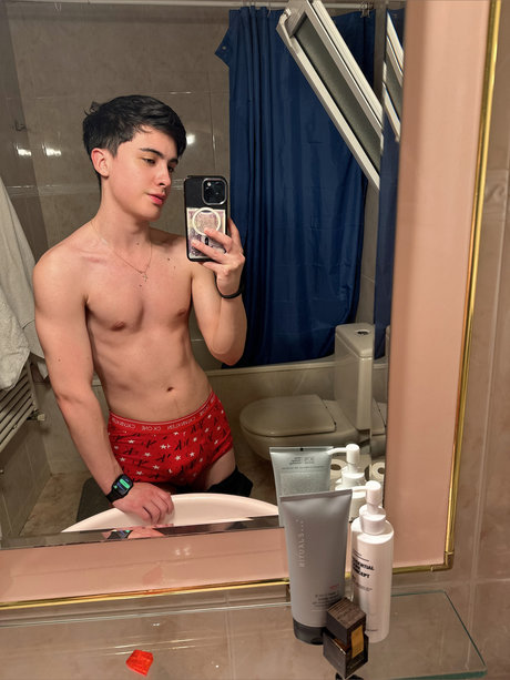 JA Florwer pretty actress pictures