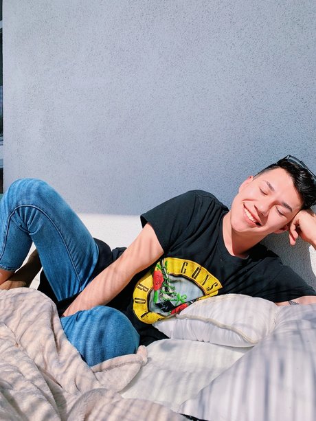 Peter Bread exclusive pornstar photo