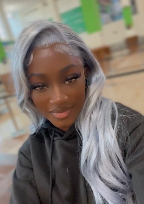 pixie sky model free photos