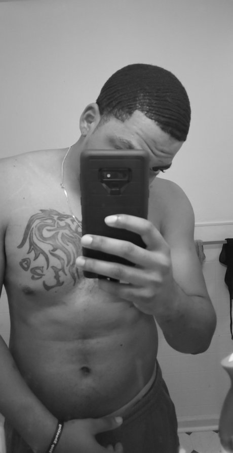 Pipedreamz model hot pic