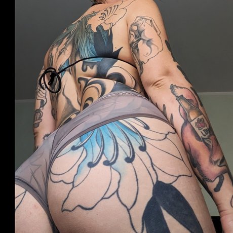 _andra model naked gallery