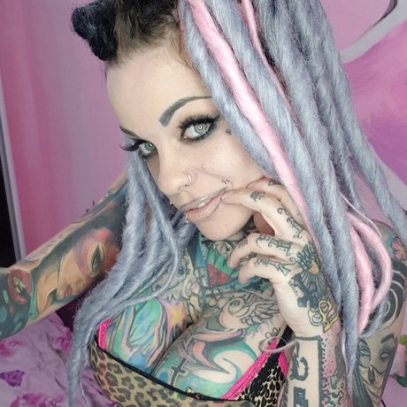 Poli Bobeva adult model pictures