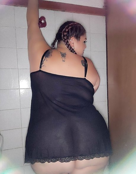 hotjuicycurvy adult model picture