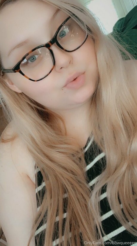 bbwqueeeen model erotic pics