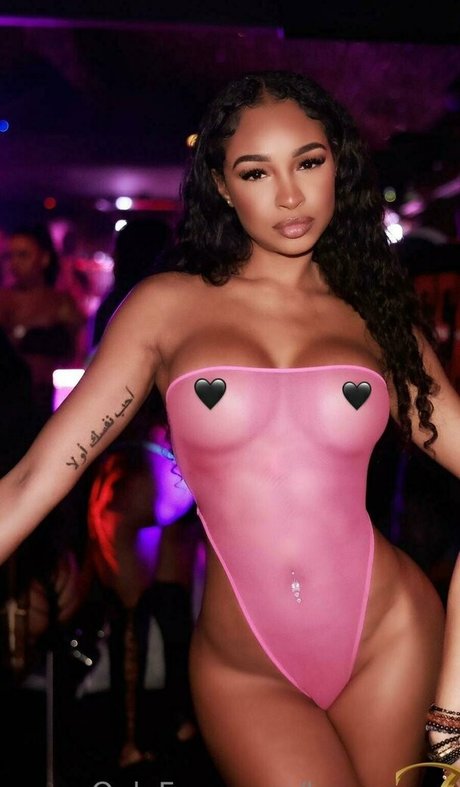 bremaeee perfect pornstar photos