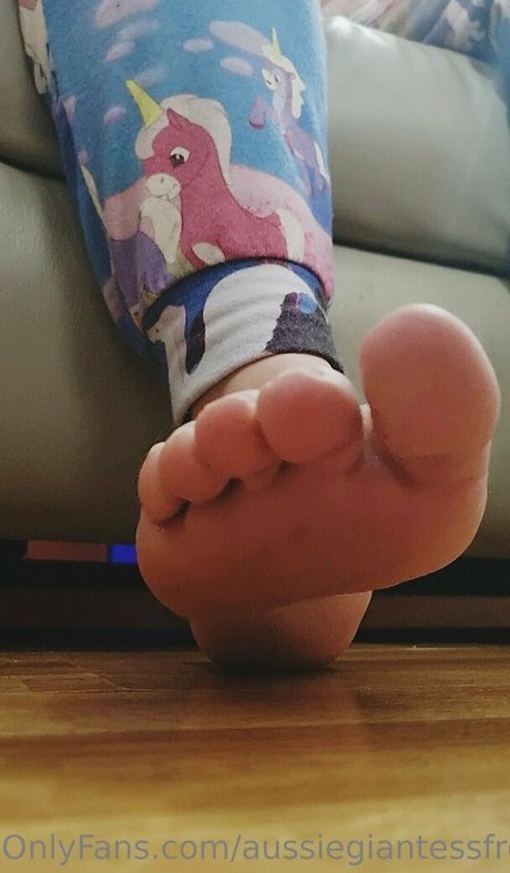 aussiegiantessfree exclusive actress image