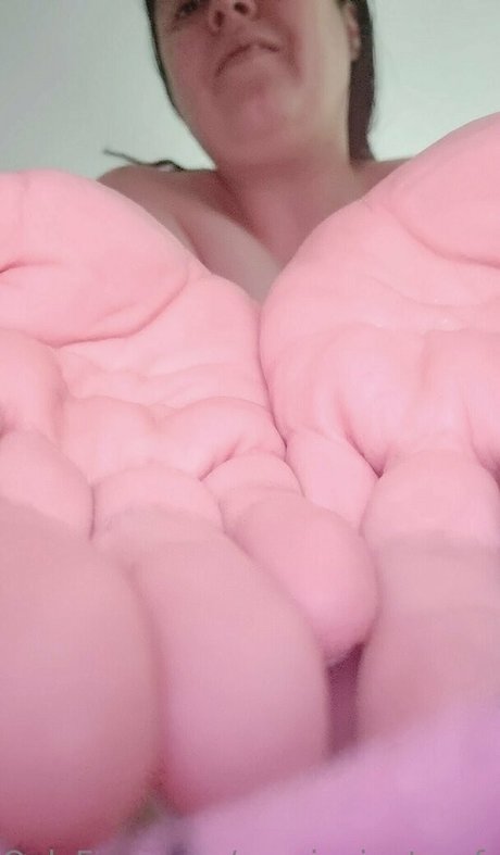 aussiegiantessfree pornstar exclusive archive