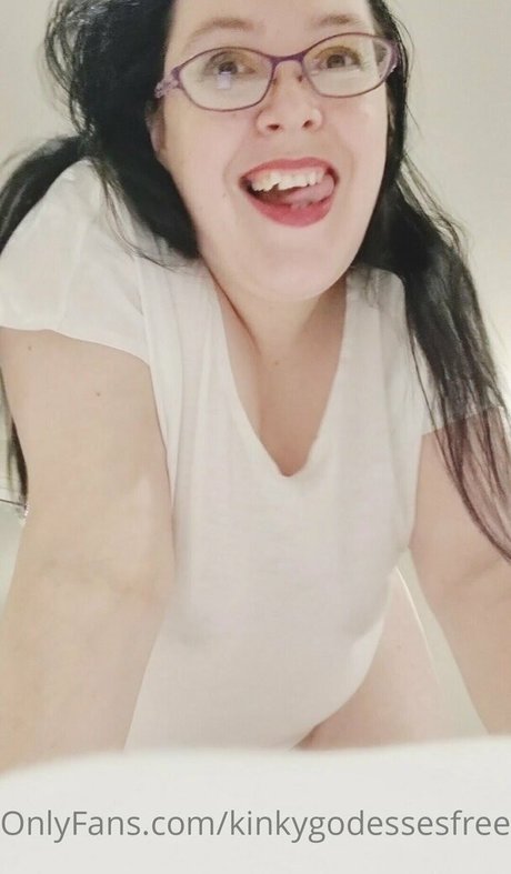 aussiegiantessfree pornstar hd image