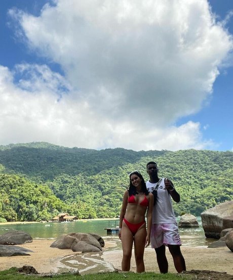 Izabelly Linhares nude pornstar pictures