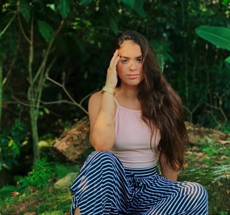 Izabelly Linhares sex star photo