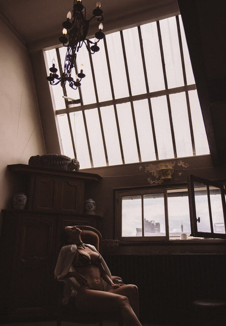 Budai Brigi star pornographic photo