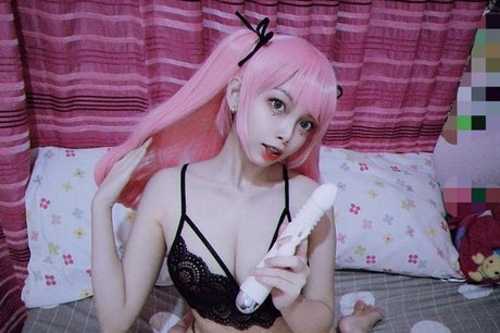 chubby blonde onlyfans hd photos