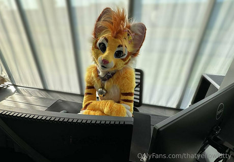 thatyellowkitty model nudes pictures