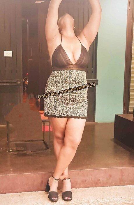 priyablr123 model nice image