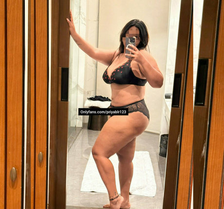 priyablr123 art star gallery