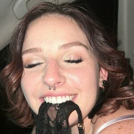 naughty reneee hot model images