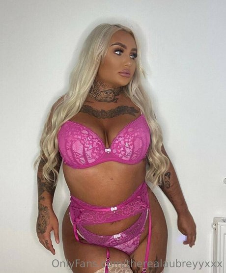 inkedblondieeee model best image