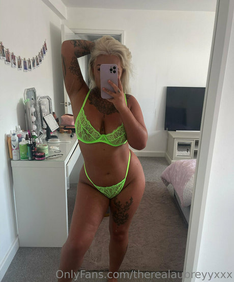 inkedblondieeee xxx pornstar images
