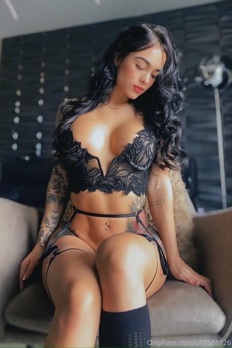 andreaa11g model free img