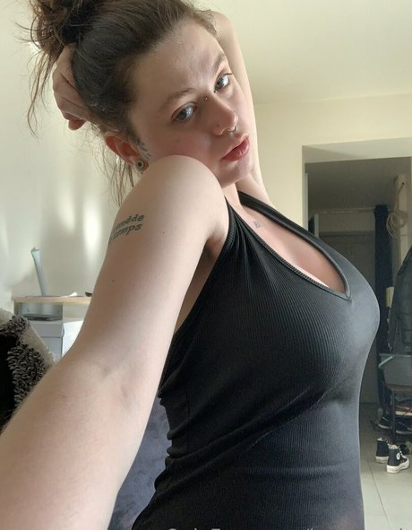 jeanneosk art model pictures