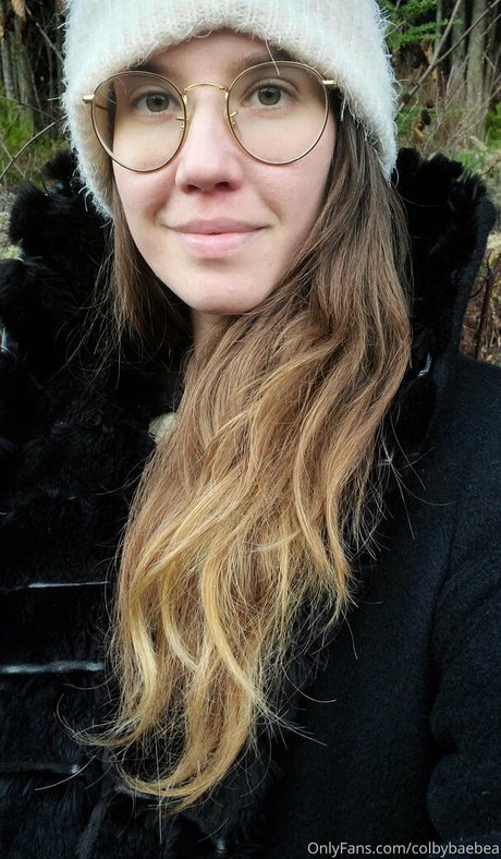 colbybea actress pics