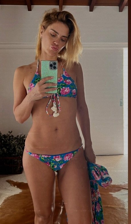 Carolina Dieckmann star adult pics