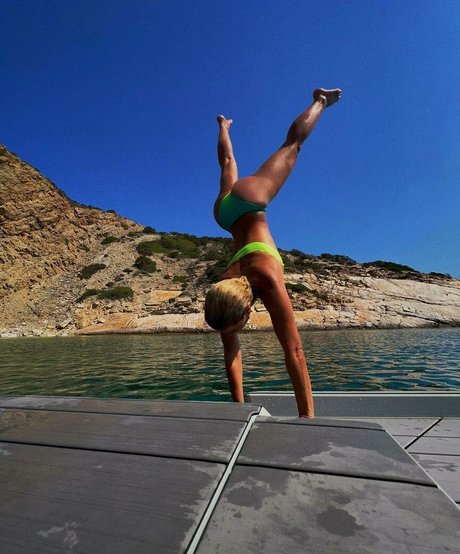 Carolina Dieckmann perfect actress picture