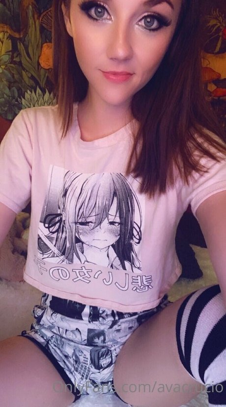 avacrucio model porn pics