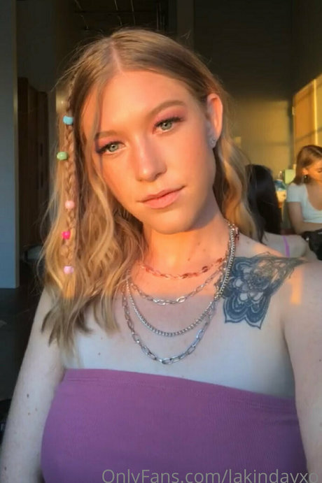 LakinDayXO hd actress pic