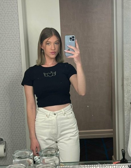 LakinDayXO model nice archive