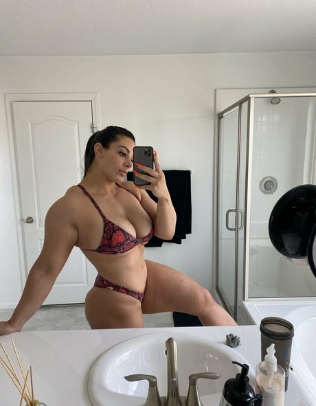 Ranya Dally free star galleries