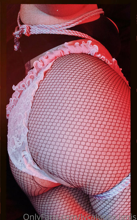 lycalopex ignis beautiful model pic