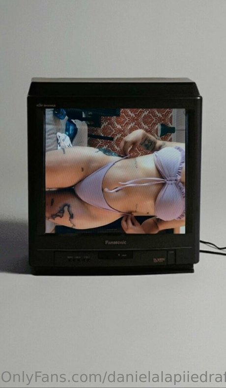 danielalapiiedrafree free star photos