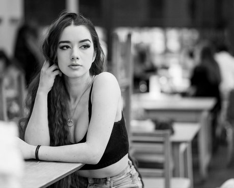 Miss Mikkaa art actress pictures