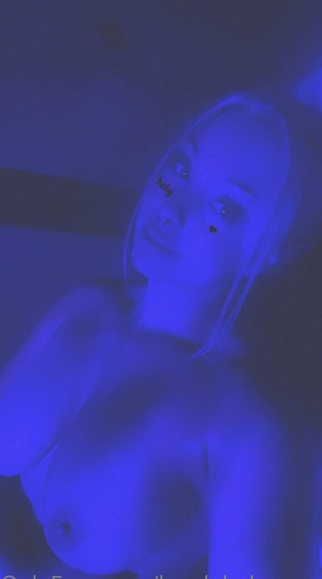 lovelyladymaee hd model image