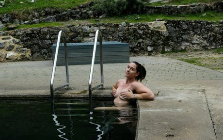 nakedaussienomad perfect actress photos