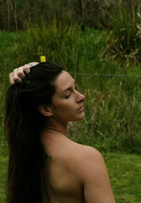 nakedaussienomad model pornographic image