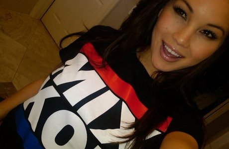 Lisa Kim Fleming model art img