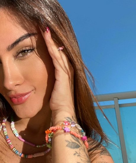 Gabi Melim model best picture