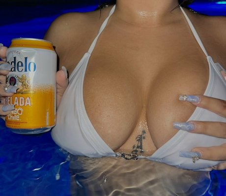 axhcaxh model sex pictures